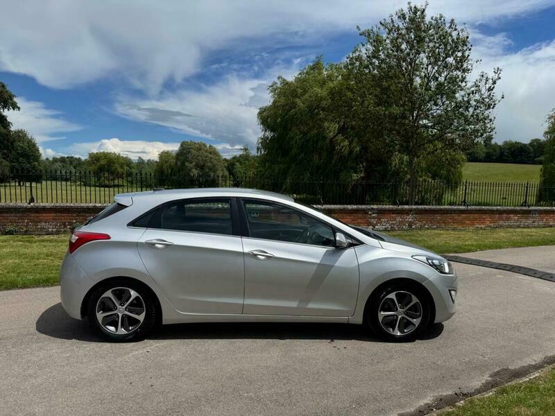 Hyundai I30 1.4 Blue Drive Se Silver #4