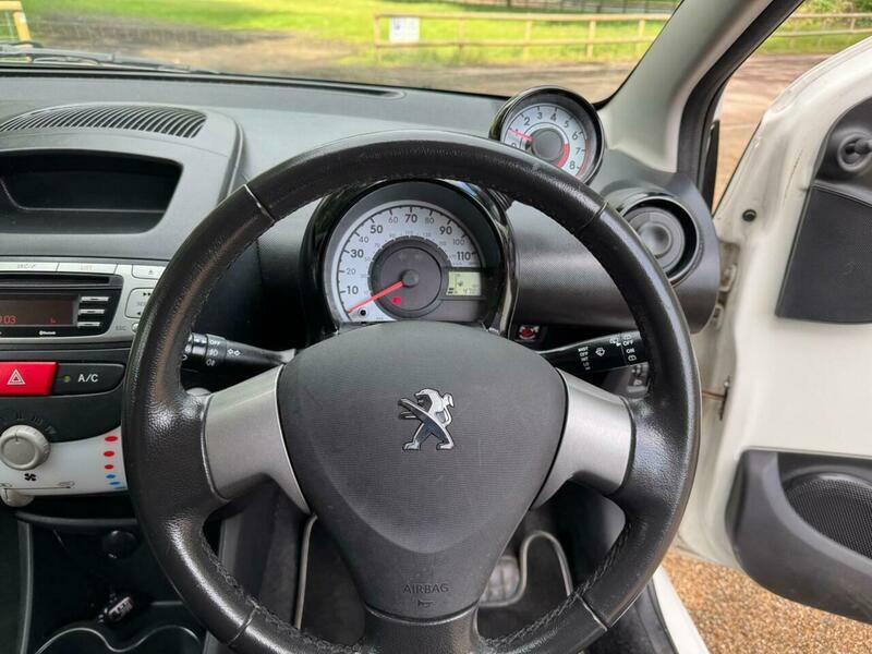 Peugeot 107 Active Red #21