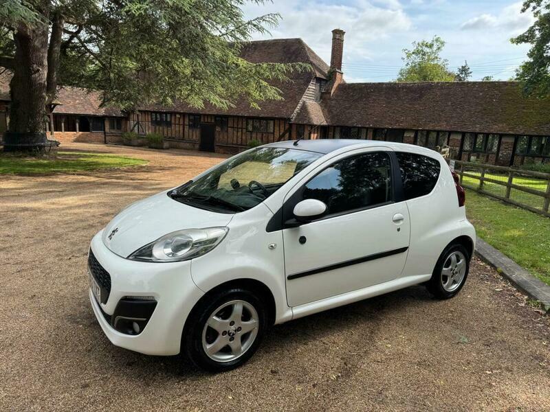 Peugeot 107 Active Red #13