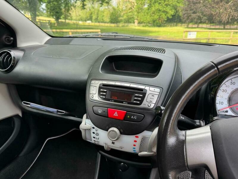 Peugeot 107 Active Red #26