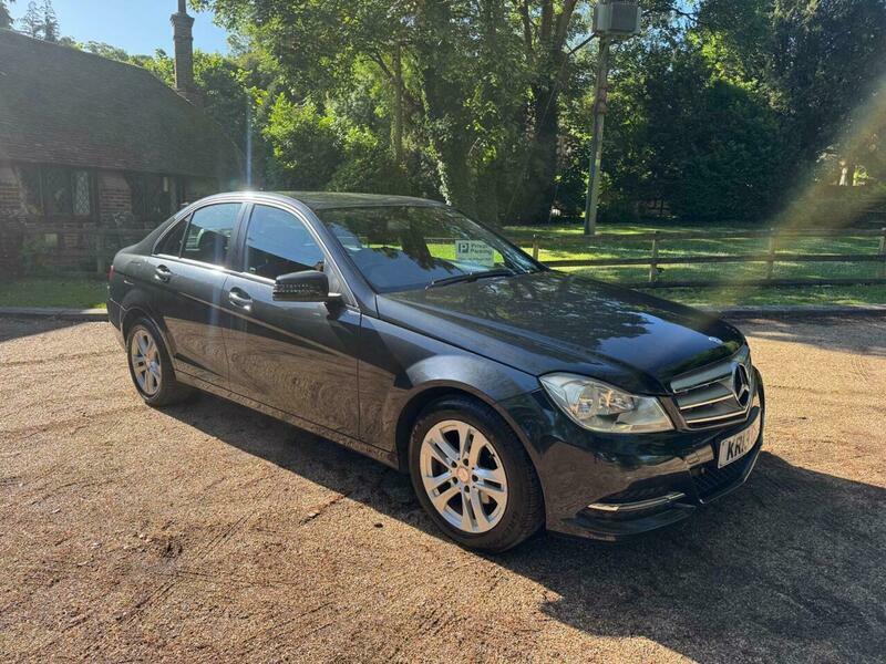 Mercedes-Benz C Class 1.6 C180 Blueefficiency Executive Black #5