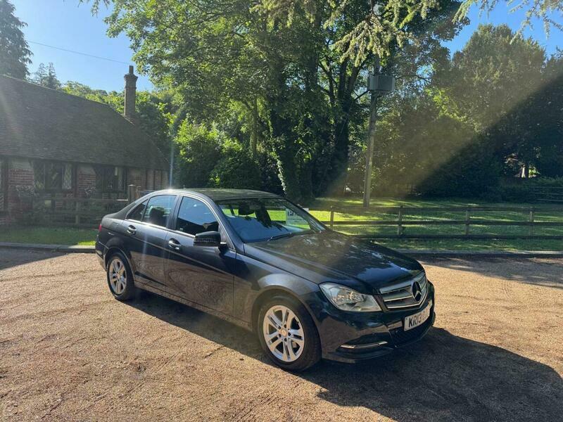 Mercedes-Benz C Class 1.6 C180 Blueefficiency Executive Black #6