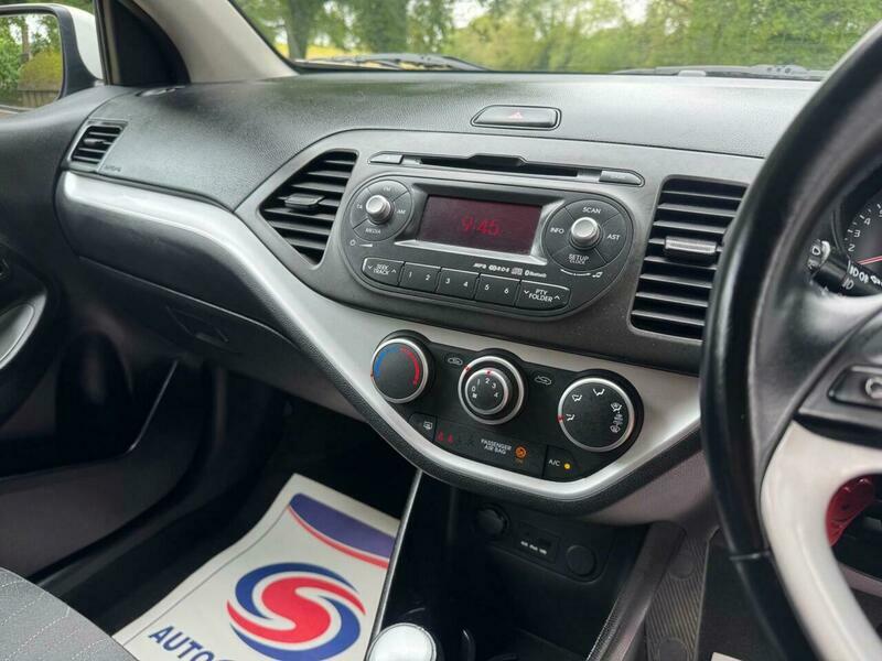 Kia Picanto White #20