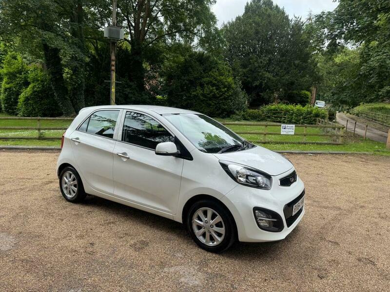 Kia Picanto White #29