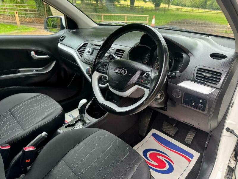 Kia Picanto White #19