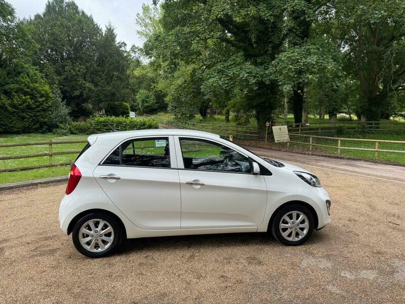 Kia Picanto White #15