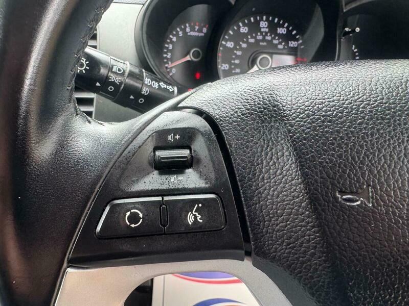 Kia Picanto White #25