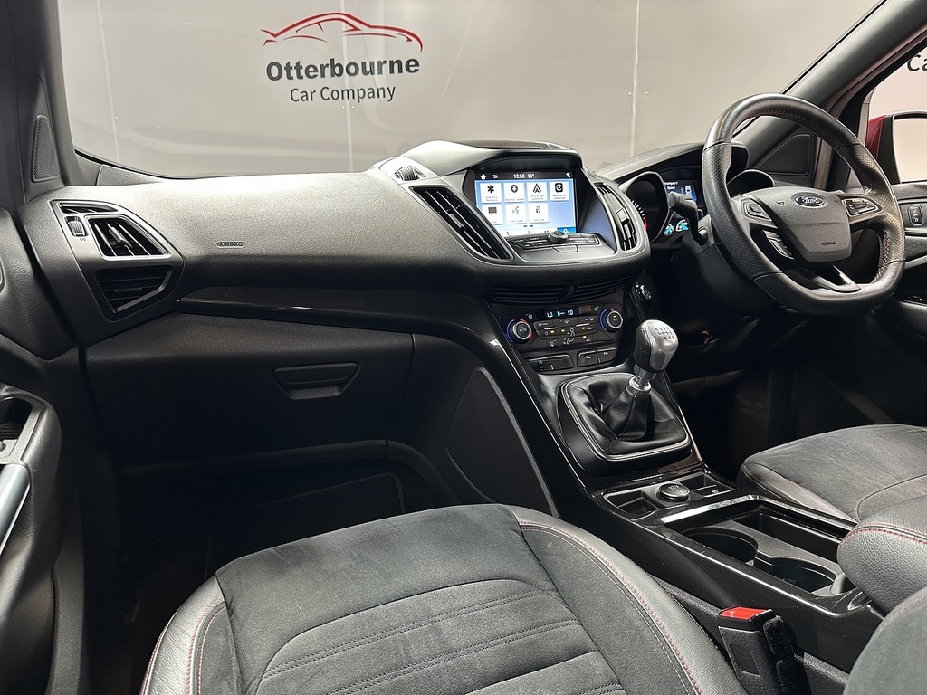 Ford Kuga T Ecoboost St-line HV69ZCN Red #2
