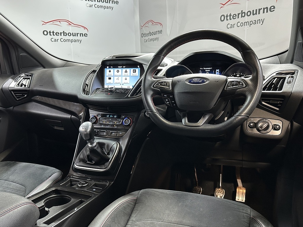 Ford Kuga T Ecoboost St-line HV69ZCN Red #4