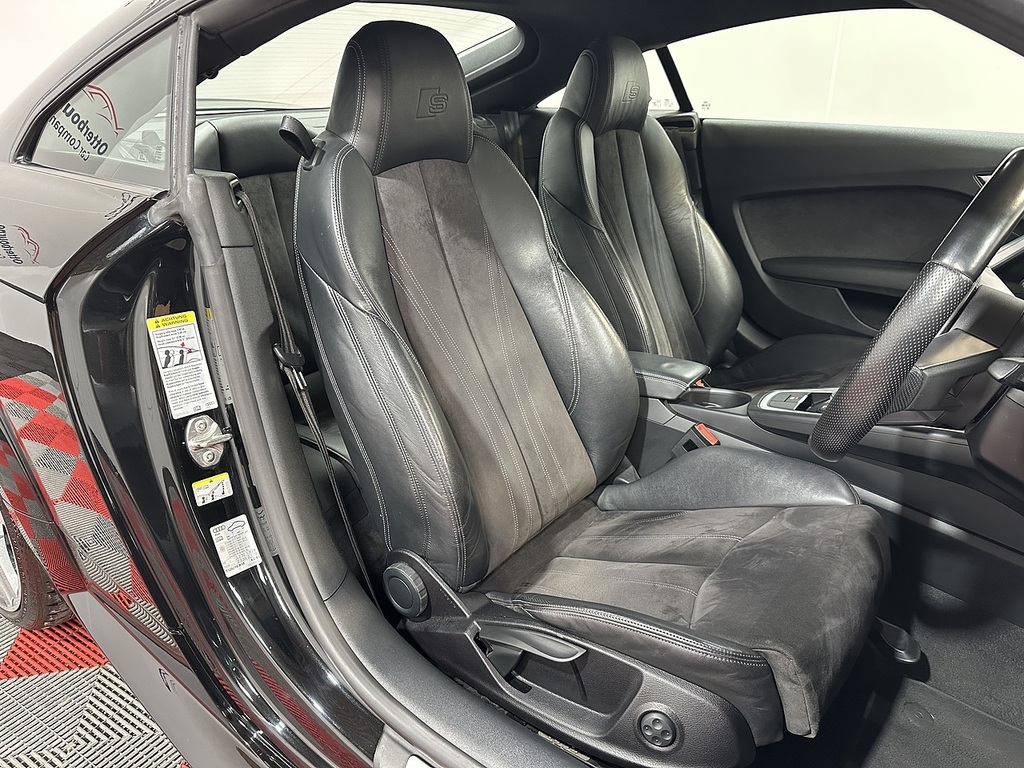 Audi TT Tfsi S Line Black #6