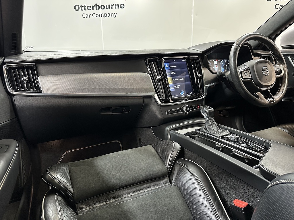 Volvo V90 D5 Powerpulse R-design Pro Black #2