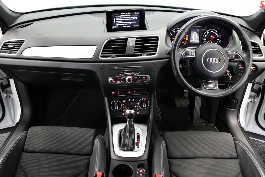 Audi Q3 Suv 1.4 Tfsi Cod S Line Edition - Ulez Compliant White #2