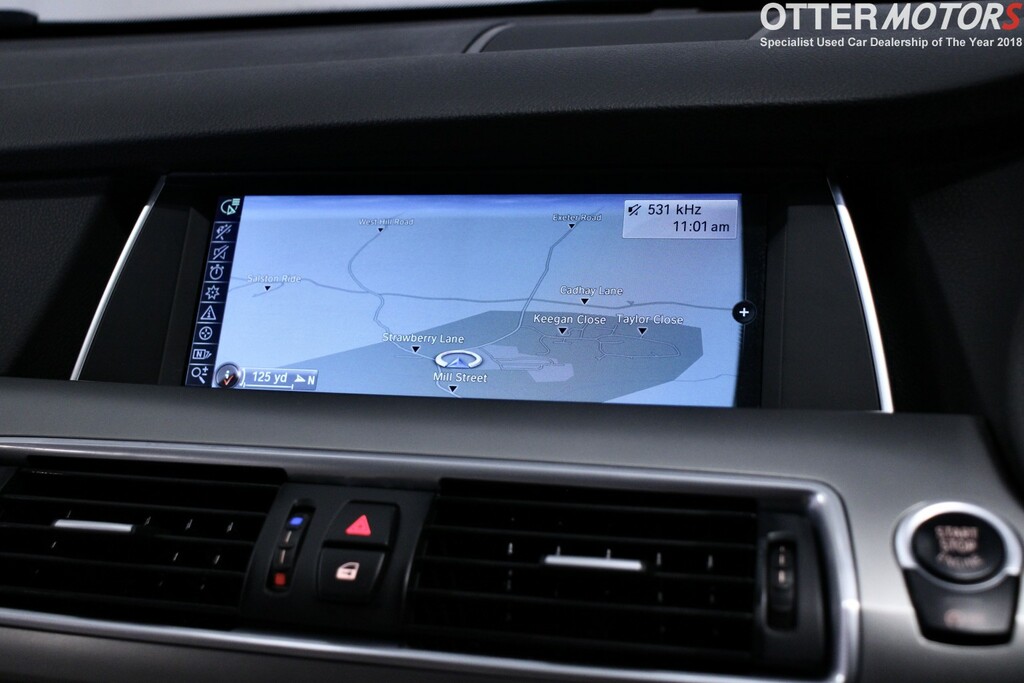 BMW 5 Series Gran Turismo 530D Luxury White #24