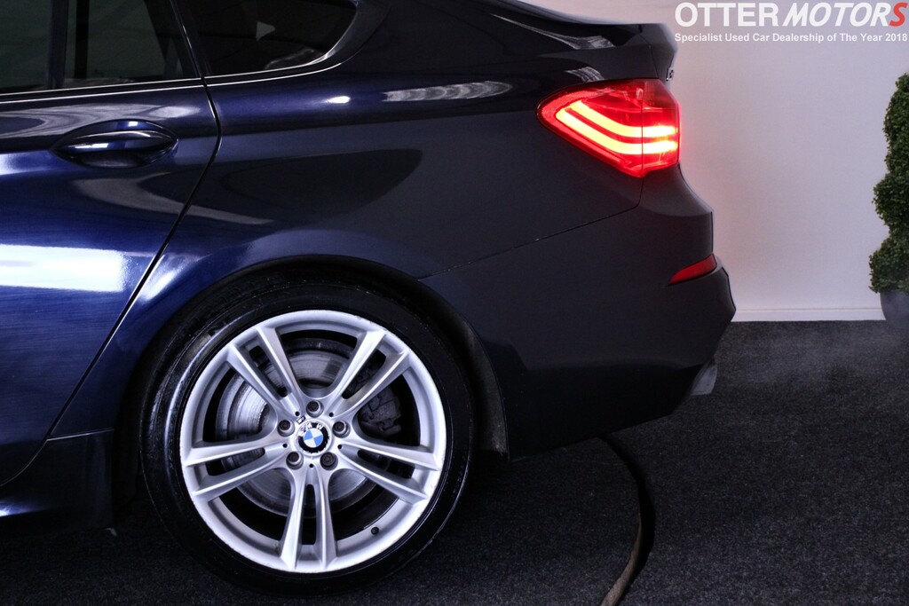 BMW 5 Series Gran Turismo 530D Luxury White #14