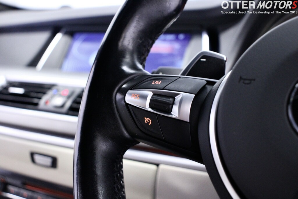 BMW 5 Series Gran Turismo 530D Luxury White #37