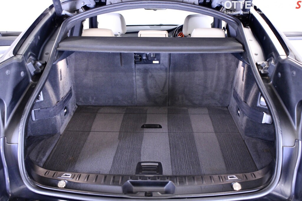 BMW 5 Series Gran Turismo 530D Luxury White #47