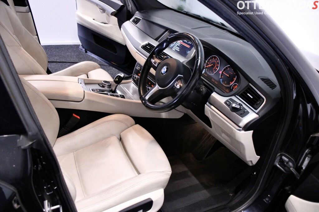 BMW 5 Series Gran Turismo 530D Luxury White #21