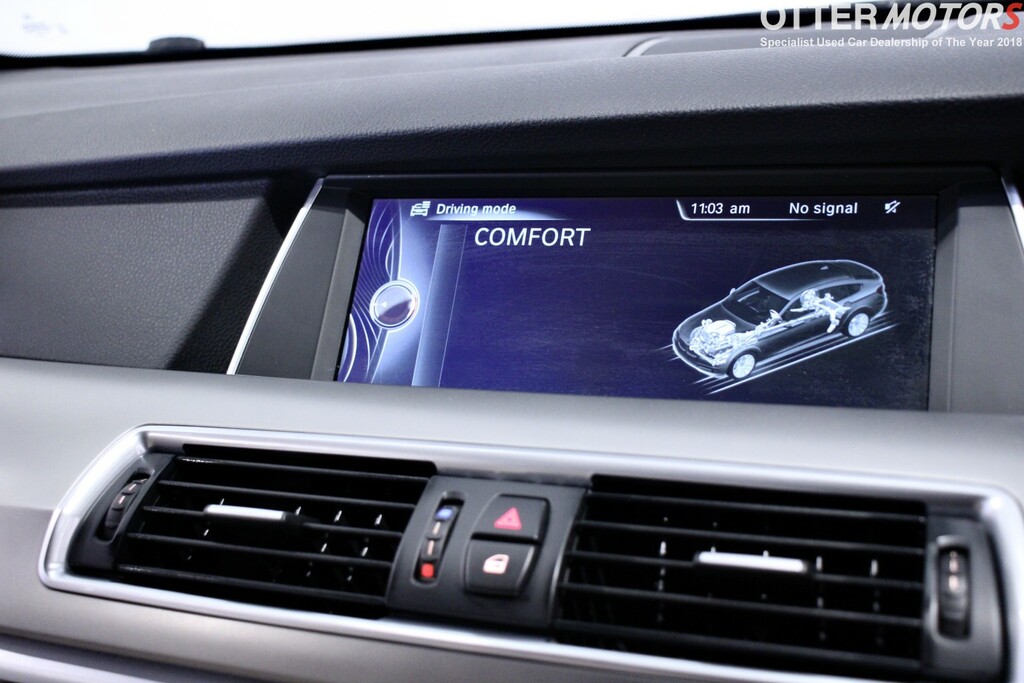 BMW 5 Series Gran Turismo 530D Luxury White #31