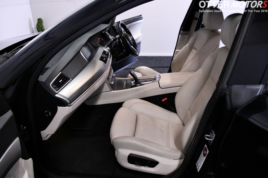 BMW 5 Series Gran Turismo 530D Luxury White #17