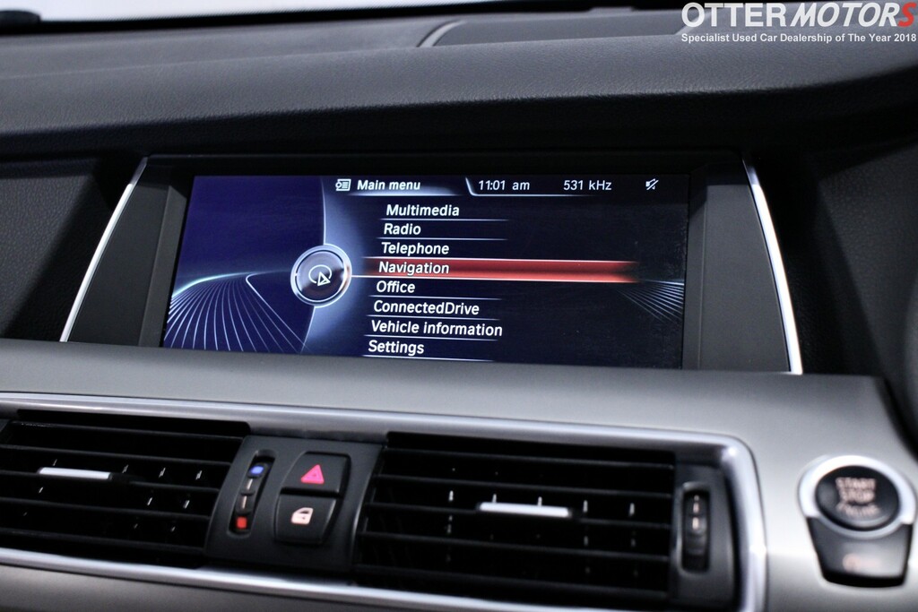 BMW 5 Series Gran Turismo 530D Luxury White #25