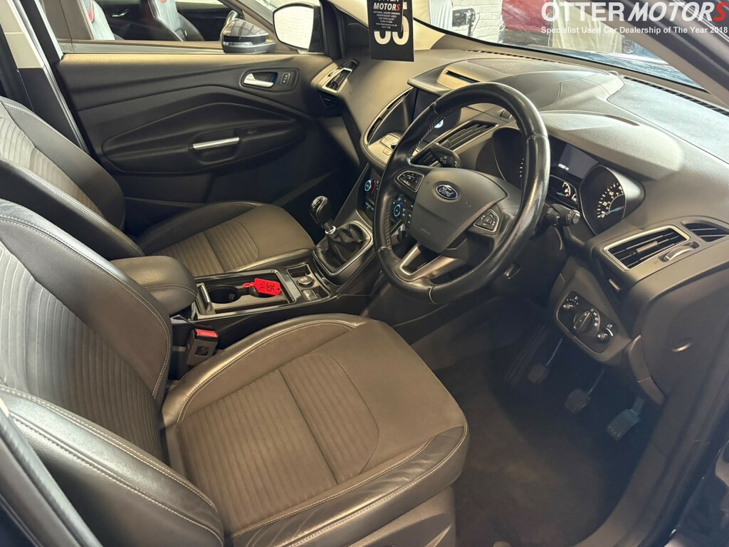Ford Kuga Suv 2.0 Tdci Titanium - Ulez Compliant MA67MMJ Black #2