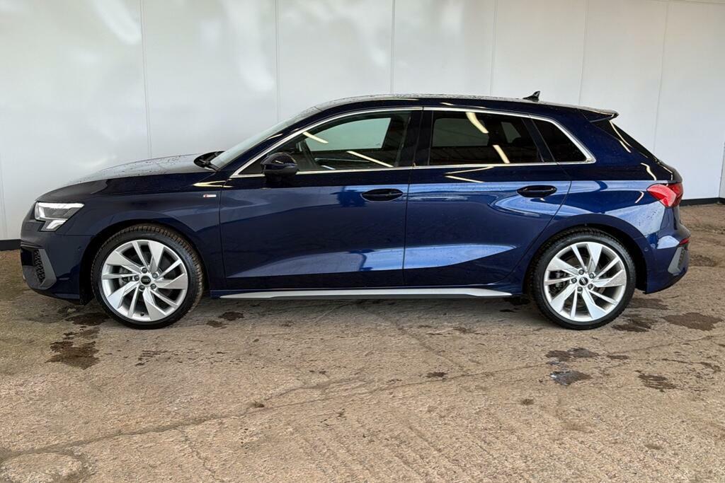 Audi A3 1.5 Tfsi 35 S Line Sportback S Tronic E Blue #5