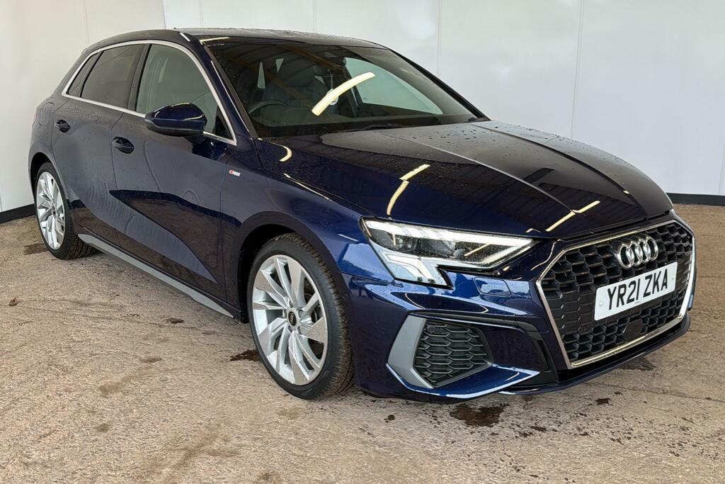Audi A3 1.5 Tfsi 35 S Line Sportback S Tronic E Blue