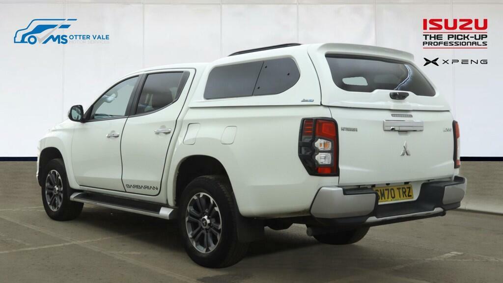 Mitsubishi L200 2.2 Di-d Dc Barbarian Pickup Double Cab White #3