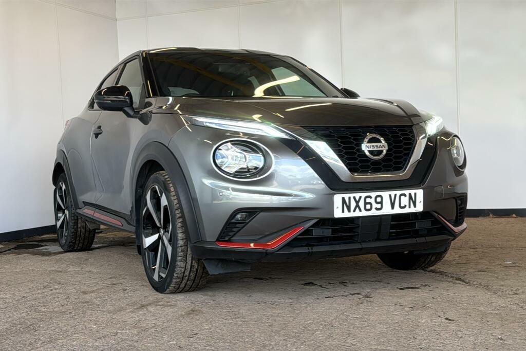 Nissan Juke Tekna Black #1