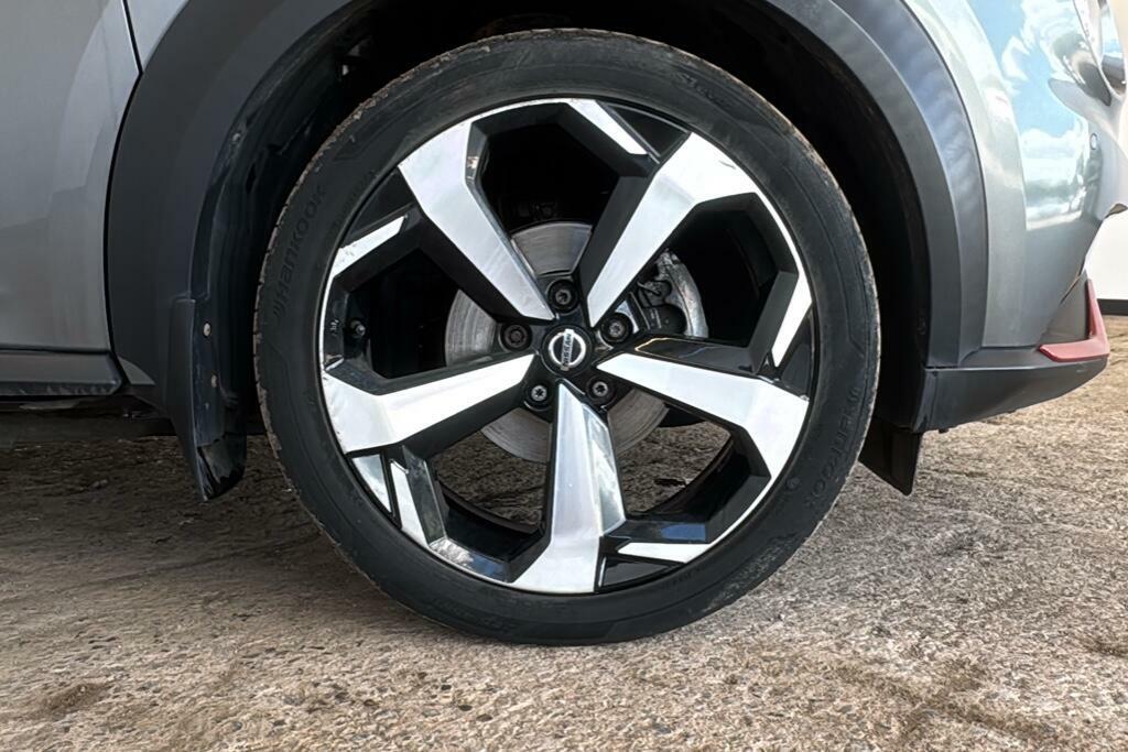 Nissan Juke Tekna Black #11