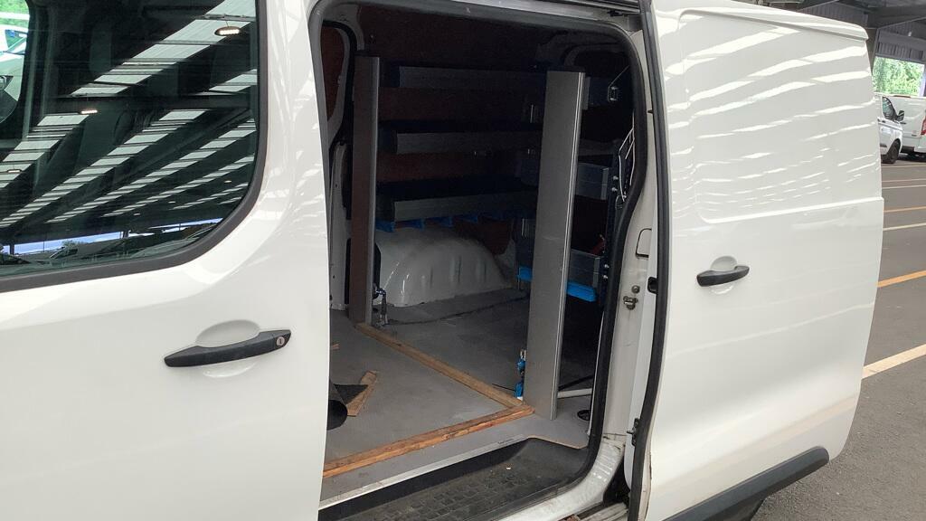 Citroen Dispatch White #8