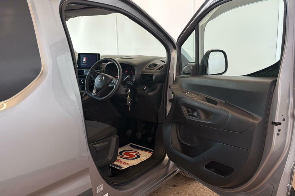 Vauxhall Combo Combo 2000 Dynamic Td White #27