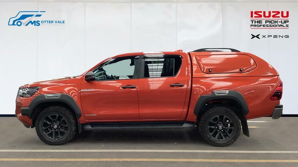 Toyota HILUX 2.8 D-4d Invincible X Pickup Double Cab Orange #5