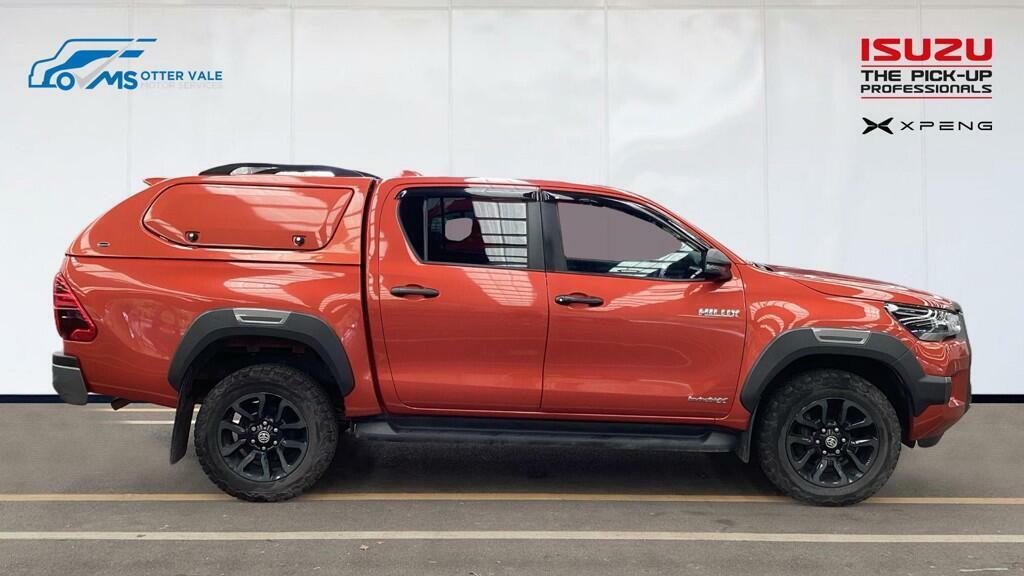 Toyota HILUX 2.8 D-4d Invincible X Pickup Double Cab Orange #6