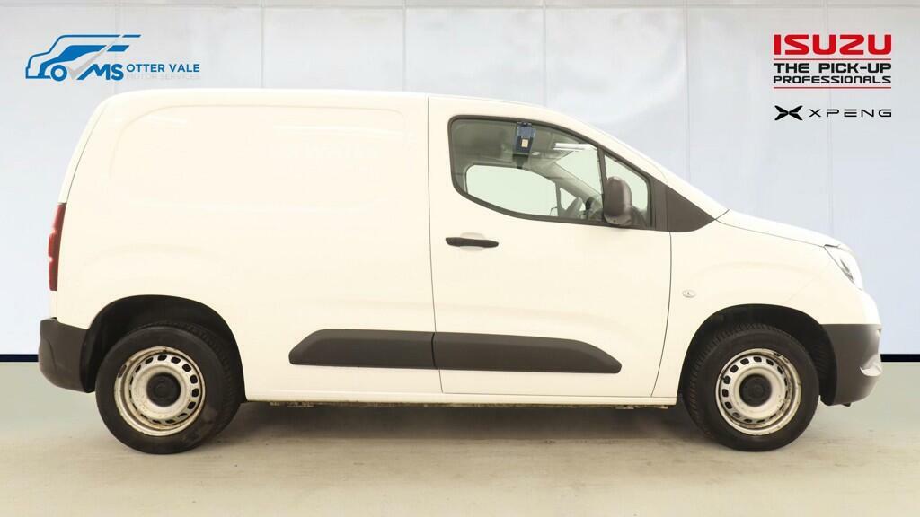 Vauxhall Combo 1.5 Turbo D 2000 Dynamic Panel Van Manu White #6