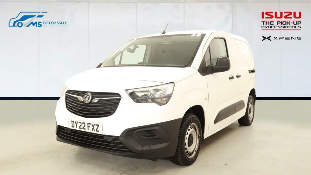 Vauxhall Combo 1.5 Turbo D 2000 Dynamic Panel Van Manu White #2