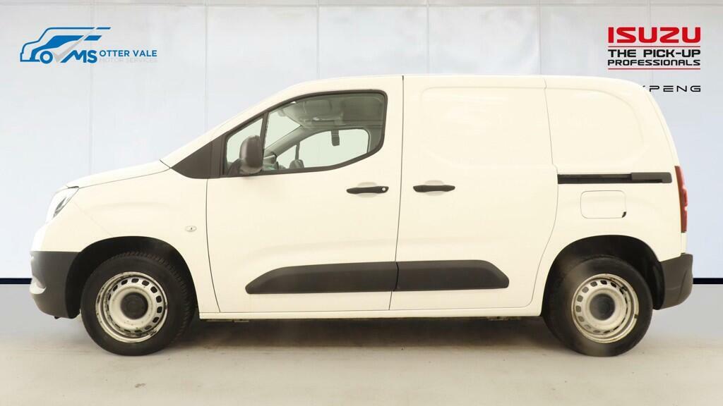 Vauxhall Combo 1.5 Turbo D 2000 Dynamic Panel Van Manu White #5
