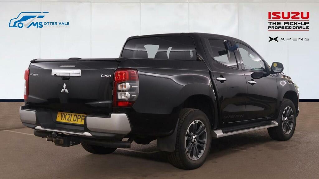 Mitsubishi L200 2.2 Di-d Dc Barbarian Pickup Double Cab Black #4