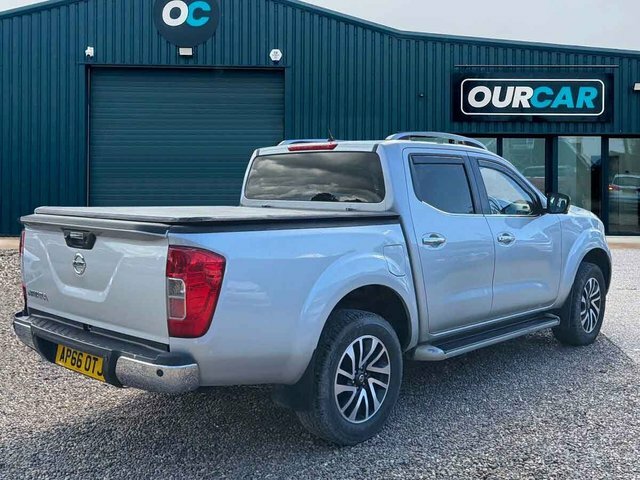 Nissan Navara 2016 2.3 Dci Tekna Pickup Double Cab Au Silver #3