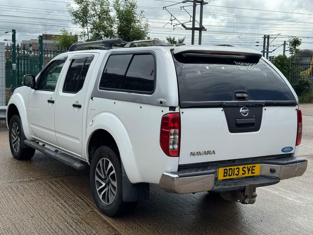 Nissan Navara Double Cab Pick Up Black #13