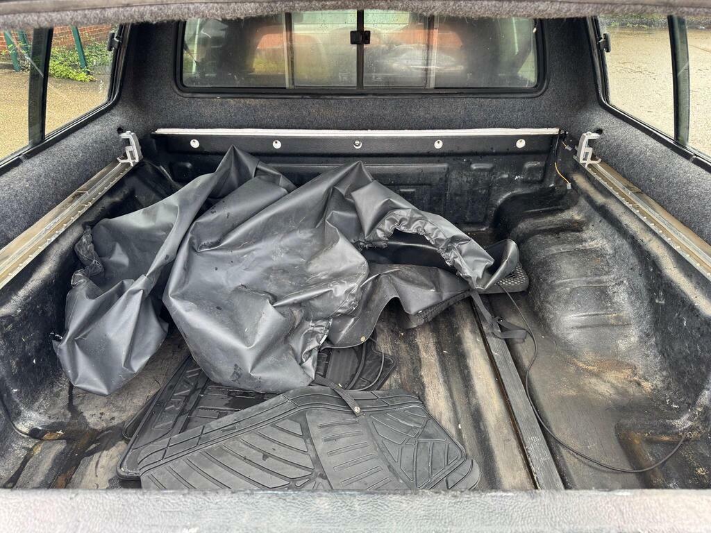Nissan Navara Double Cab Pick Up Black #30