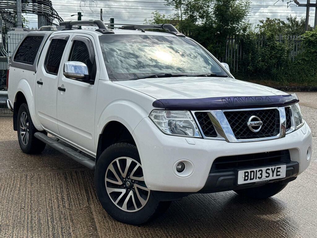 Nissan Navara 2.5 Dci Tekna 4Wd Euro 5 White #4