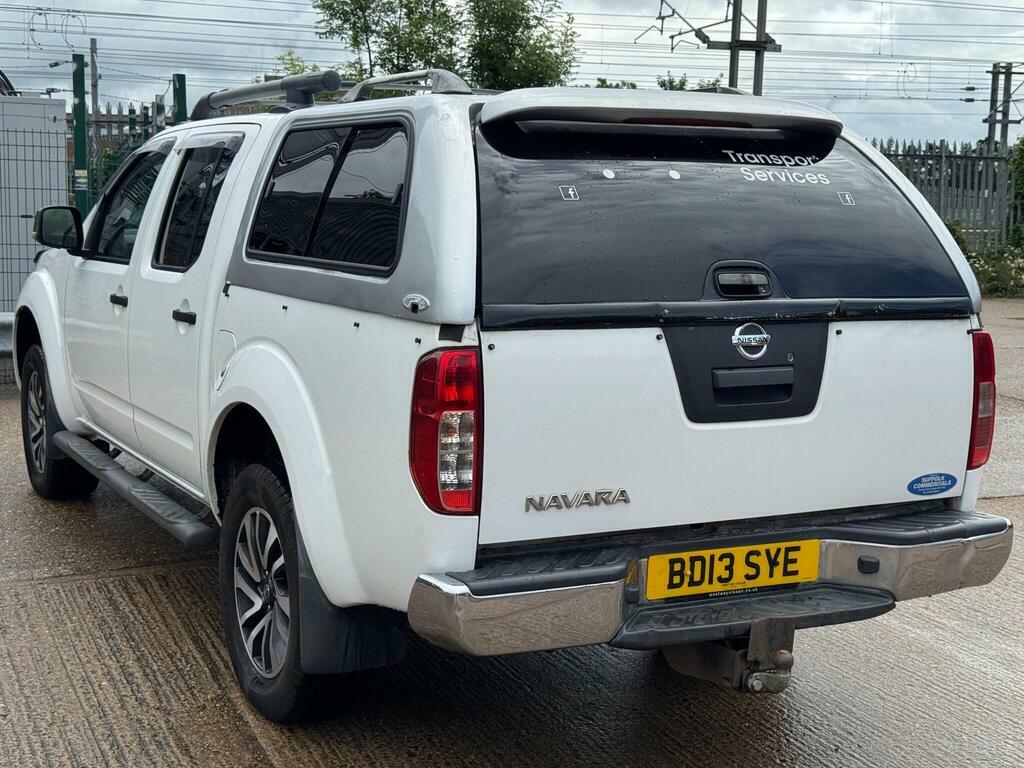 Nissan Navara Double Cab Pick Up Black #12
