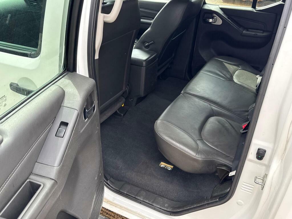 Nissan Navara Double Cab Pick Up Black #23