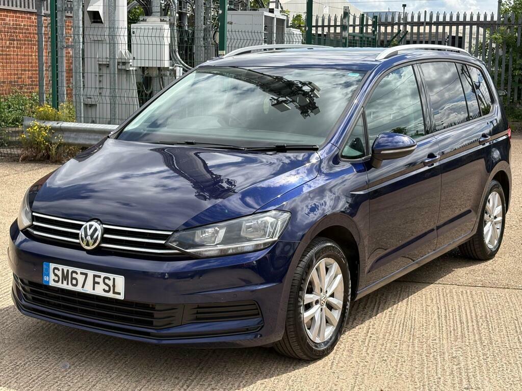 Volkswagen Touran Mpv Black #12