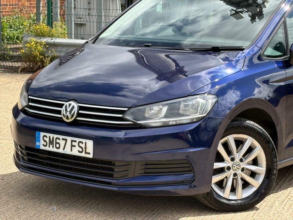 Volkswagen Touran Mpv Black #2