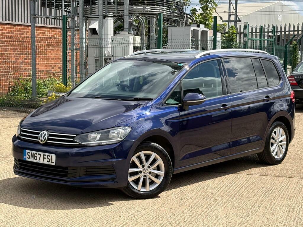 Volkswagen Touran Mpv Black #3
