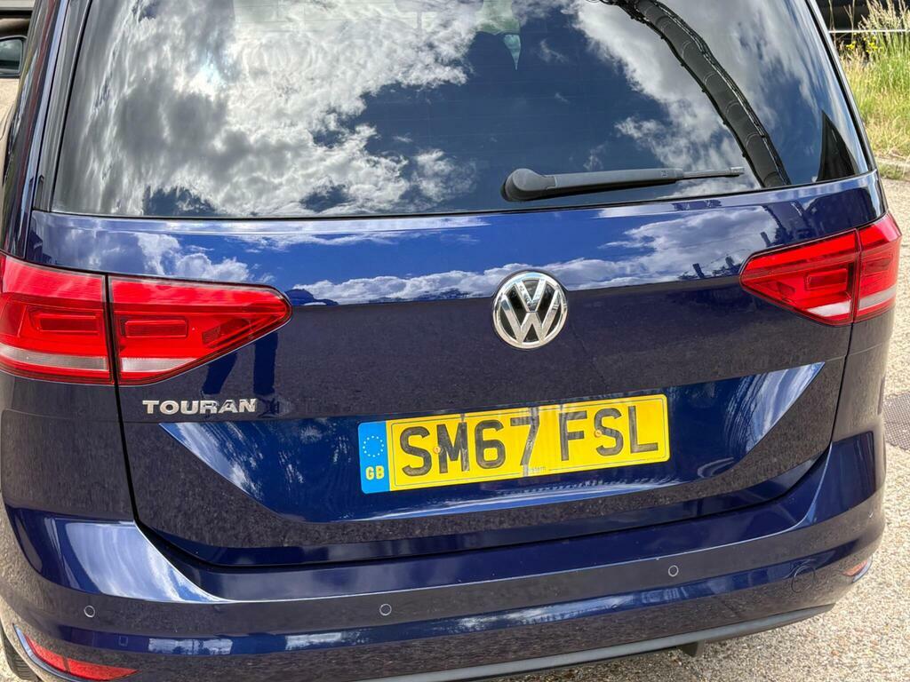 Volkswagen Touran Mpv Black #31