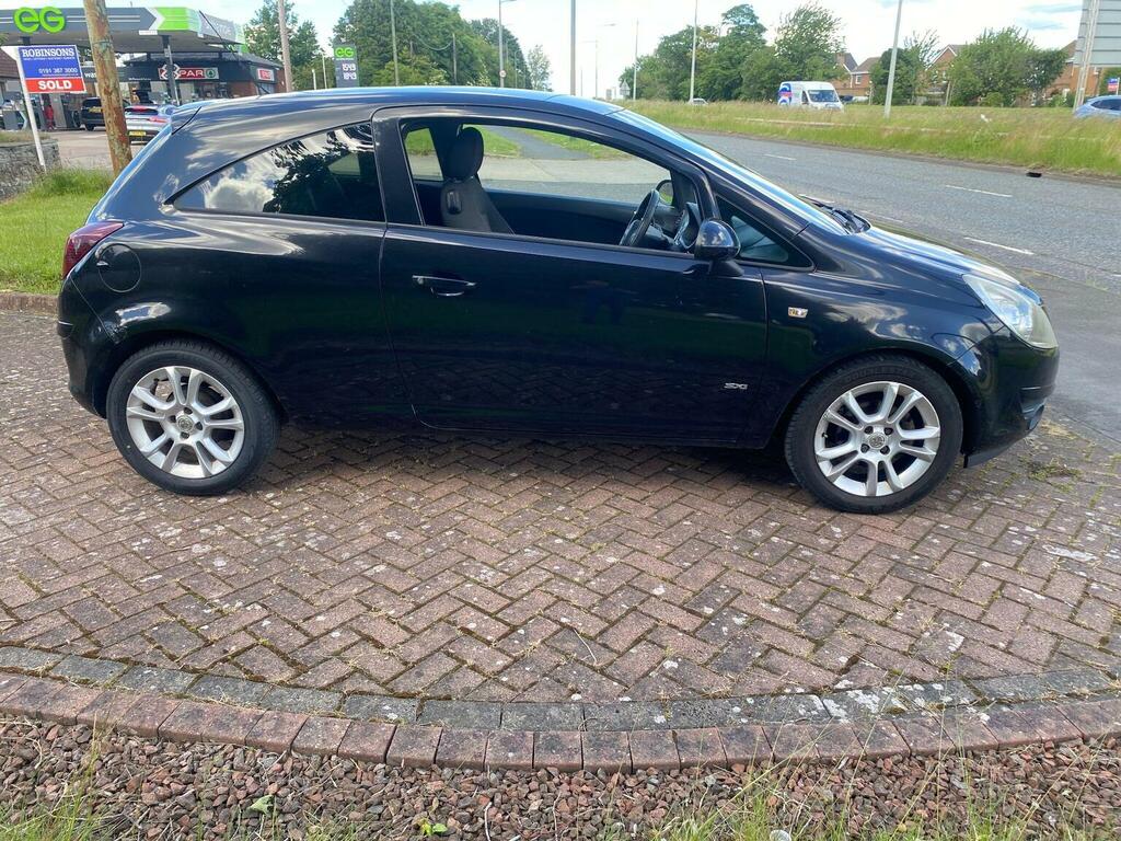 Vauxhall Corsa 1.4I 16V Sxi White #4