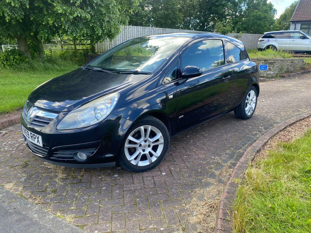 Vauxhall Corsa 1.4I 16V Sxi White #1